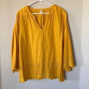 Old Navy Bohemian 3/4 Sleeve Eyelet Womens Gold Blouse / Size Large